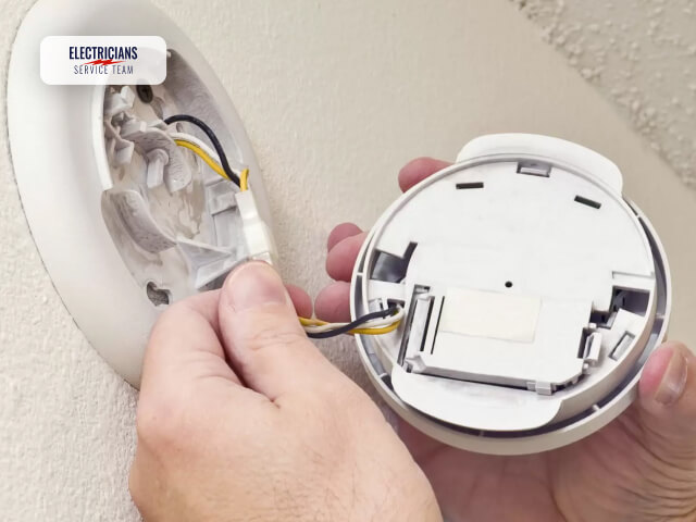 Emergency Electrical Services in Bonita | Electricians  Service Team